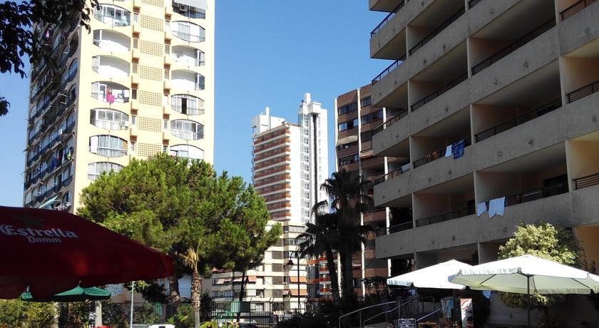 Halley Hotel & Apartments Affiliated By Melia Benidorm Eksteriør bilde